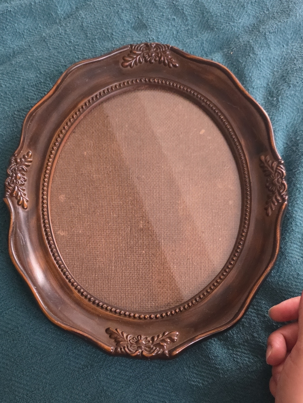 Classic Decorative Oval Wall Frame